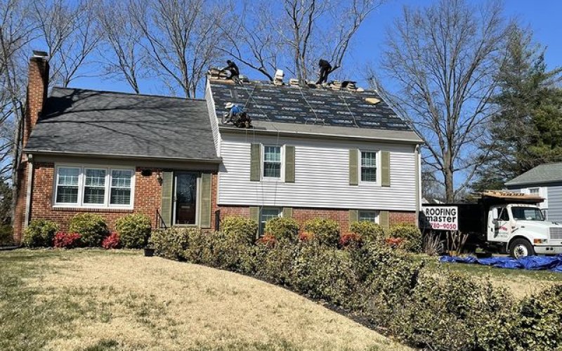 Master Roofing & Siding — Roofing contractor in Alexandria
