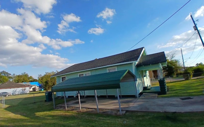 Krown Roofing and Construction LLC — Roofing contractor in Beaumont