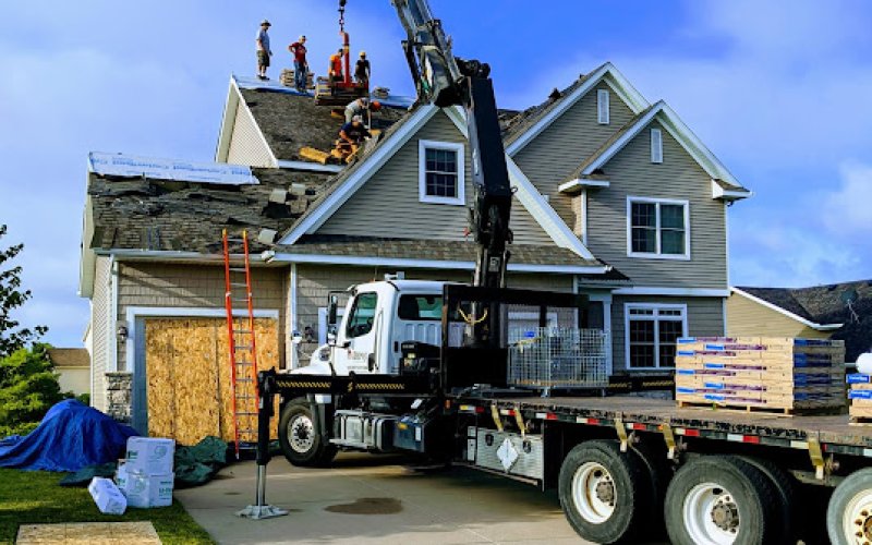 Roof Drs — Roofing contractor in Davenport