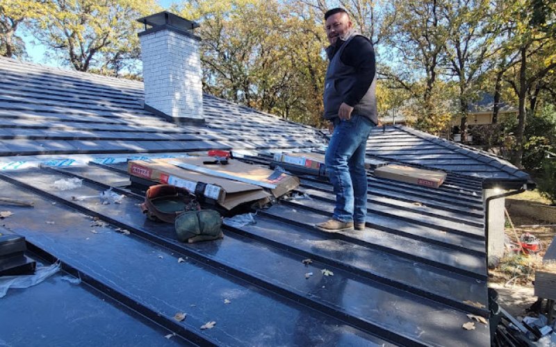 423 Roofing and Construction — Roofing contractor in Denton