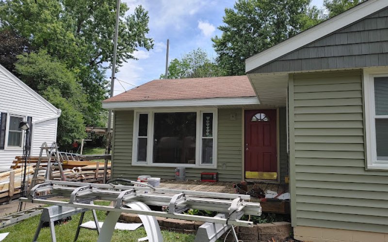Ultimate Exteriors — Roofing contractor in Des Moines