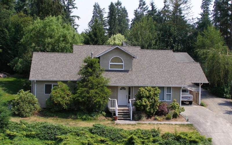 Hillside Roofing & Gutters