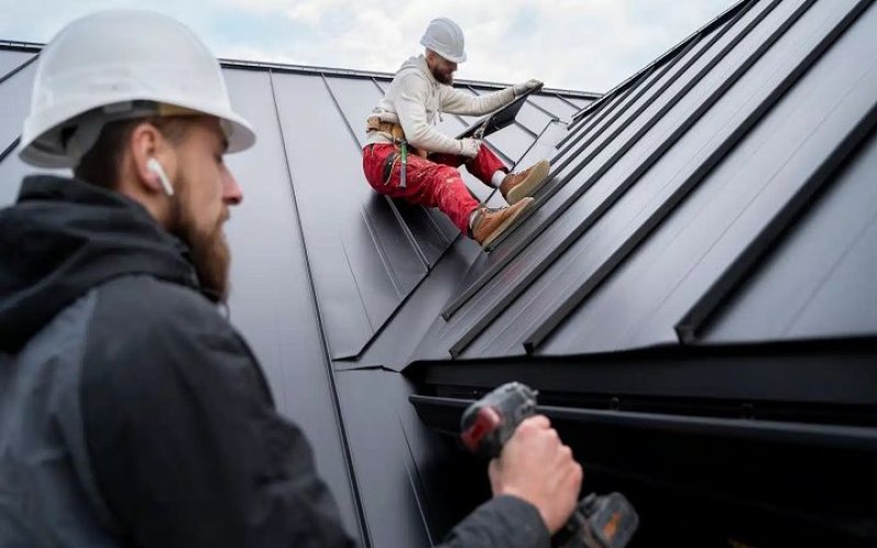 Lake Michigan Roofing Pro