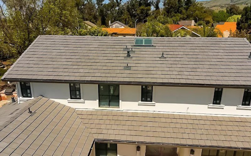 Mel's Roofing