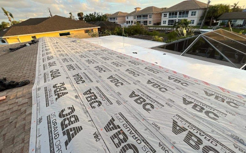 Suncoast Roofers Company Miami Gardens — Roofing contractor in Miami Gardens