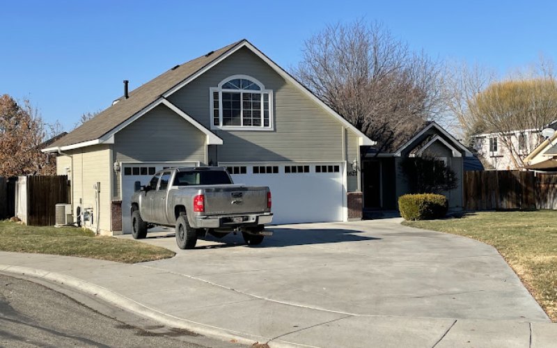 Legacy Roofing LLC — Roofing contractor in Nampa