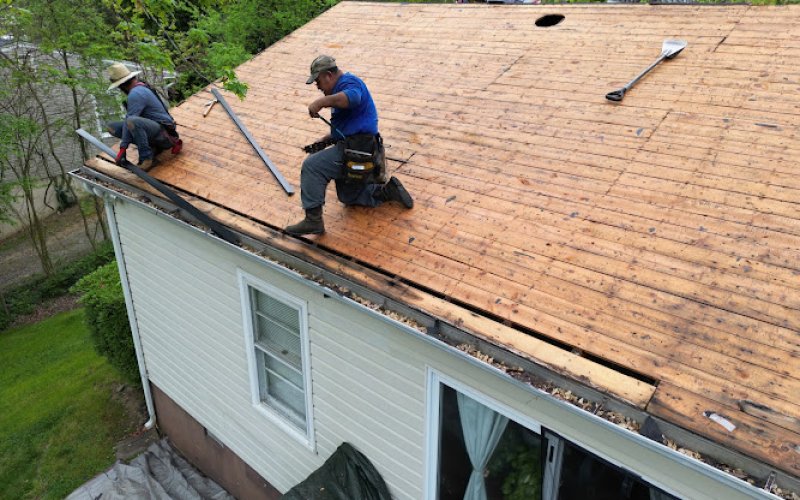 American Roofing & Dream Remodeling — Roofing contractor in Newark