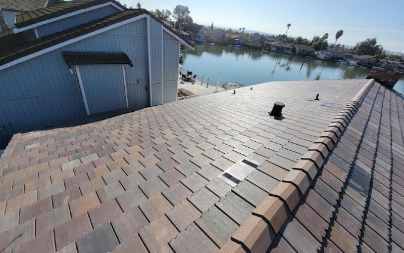 River Roofing Company — Roofing contractor in Norwalk