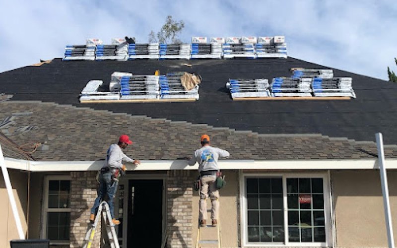 Hull & Sons Roofing / Commercial & Residential Roofing — Roofing contractor in Riverside