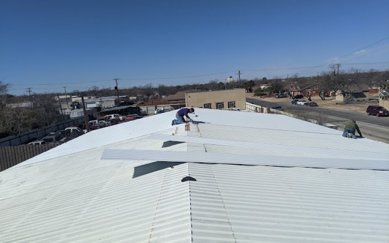 L&J Roofing