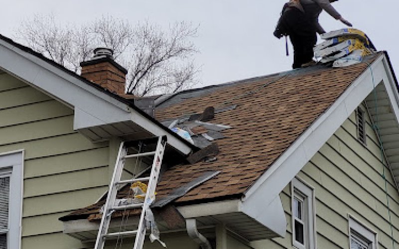 Salgau Roofing — Roofing contractor in Toledo