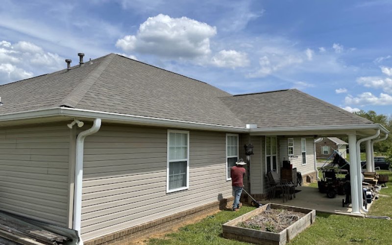 D&E Roofing & Construction LLC